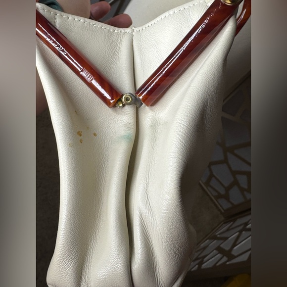 Vintage Ivory Leather
Handbag Purse Double
Bakelite Handles - Picture 8 of 9